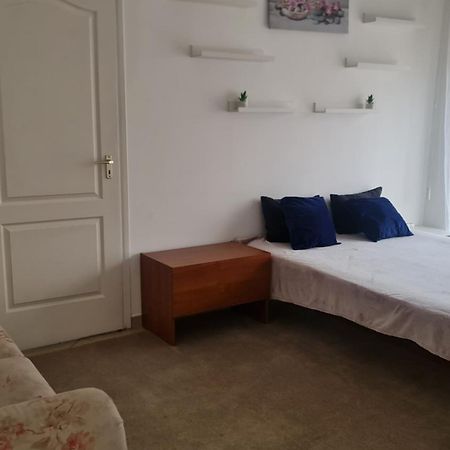 Tulipan Apartman Szeged Exterior foto