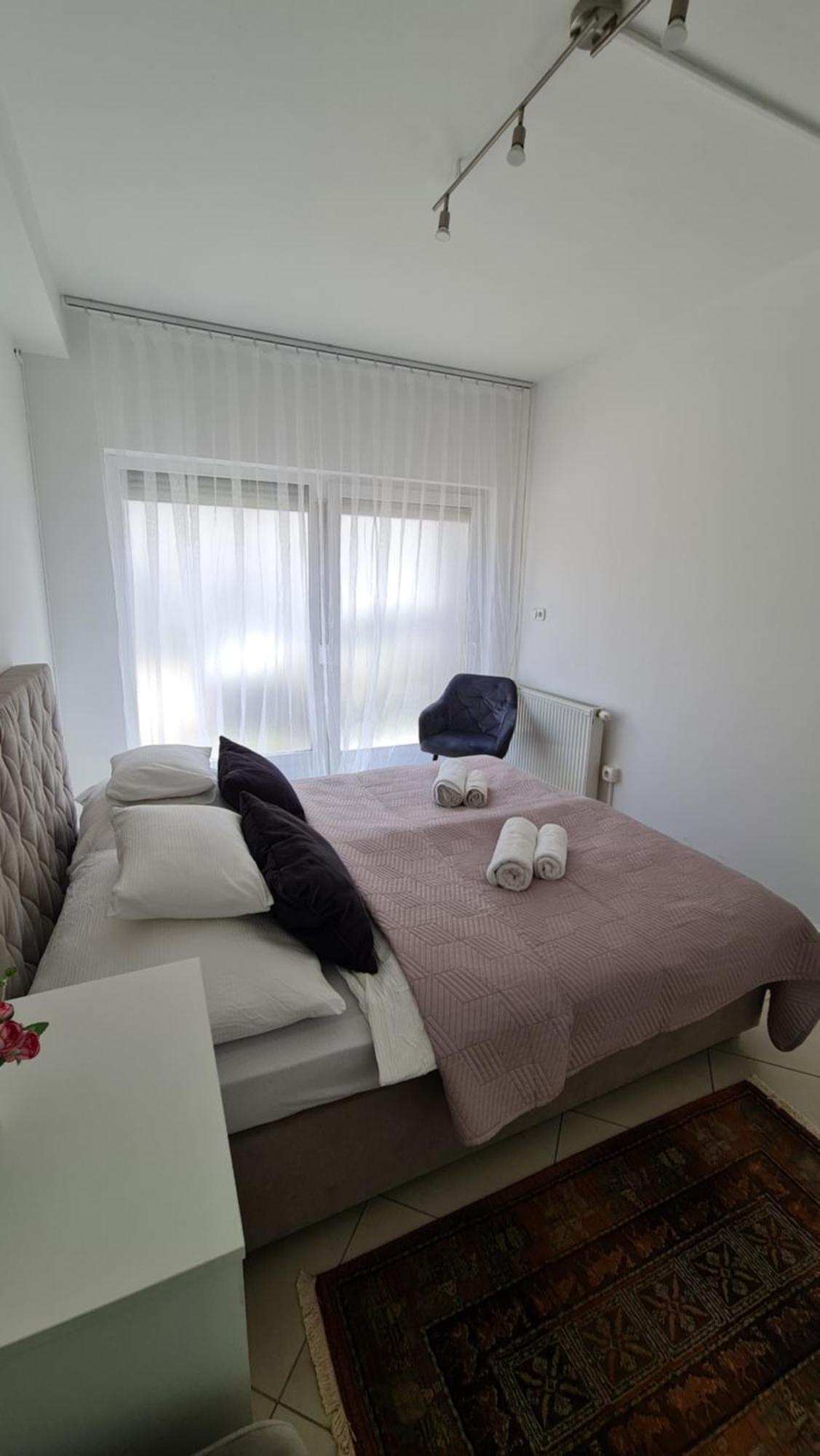Tulipan Apartman Szeged Exterior foto
