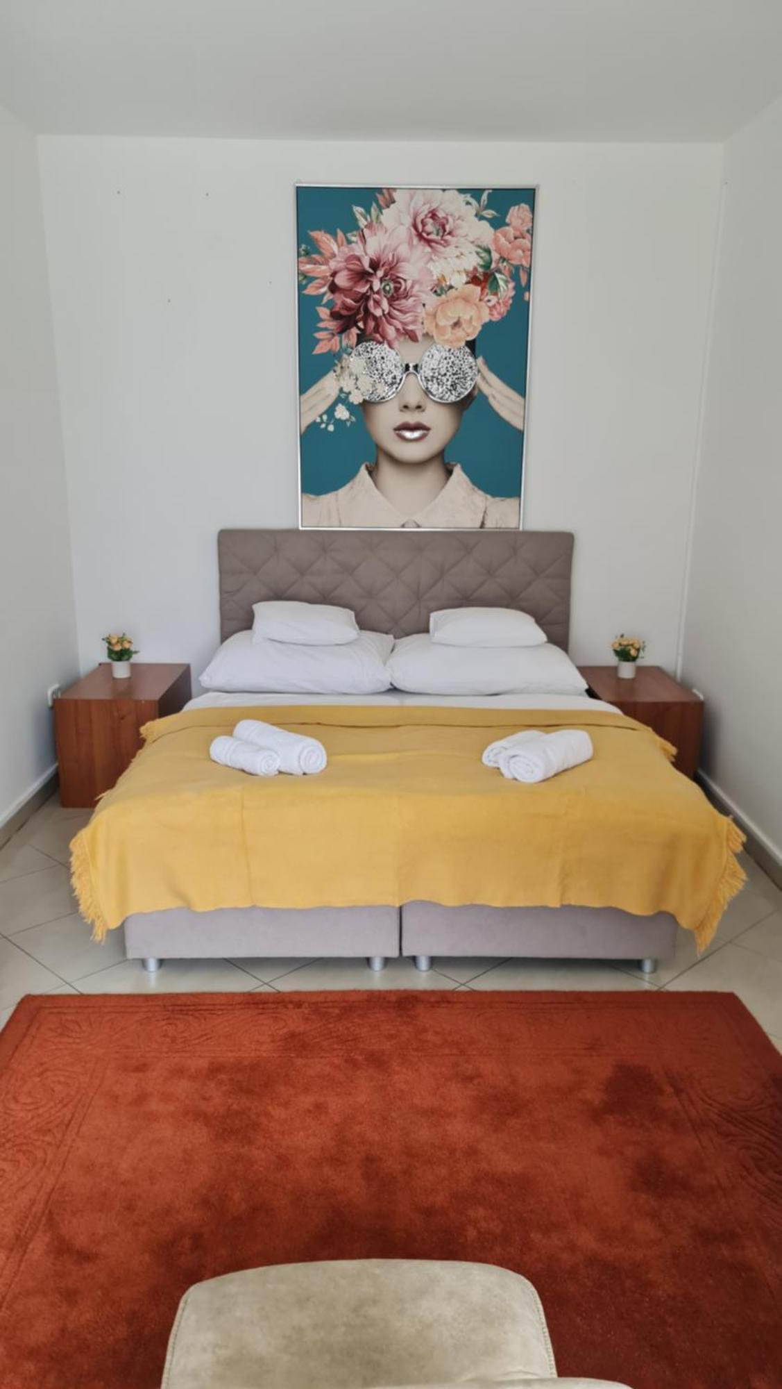 Tulipan Apartman Szeged Exterior foto